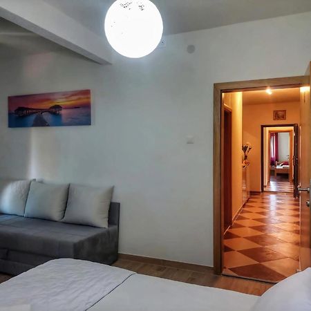 Vacation Home Keskic Velika Gata 外观 照片
