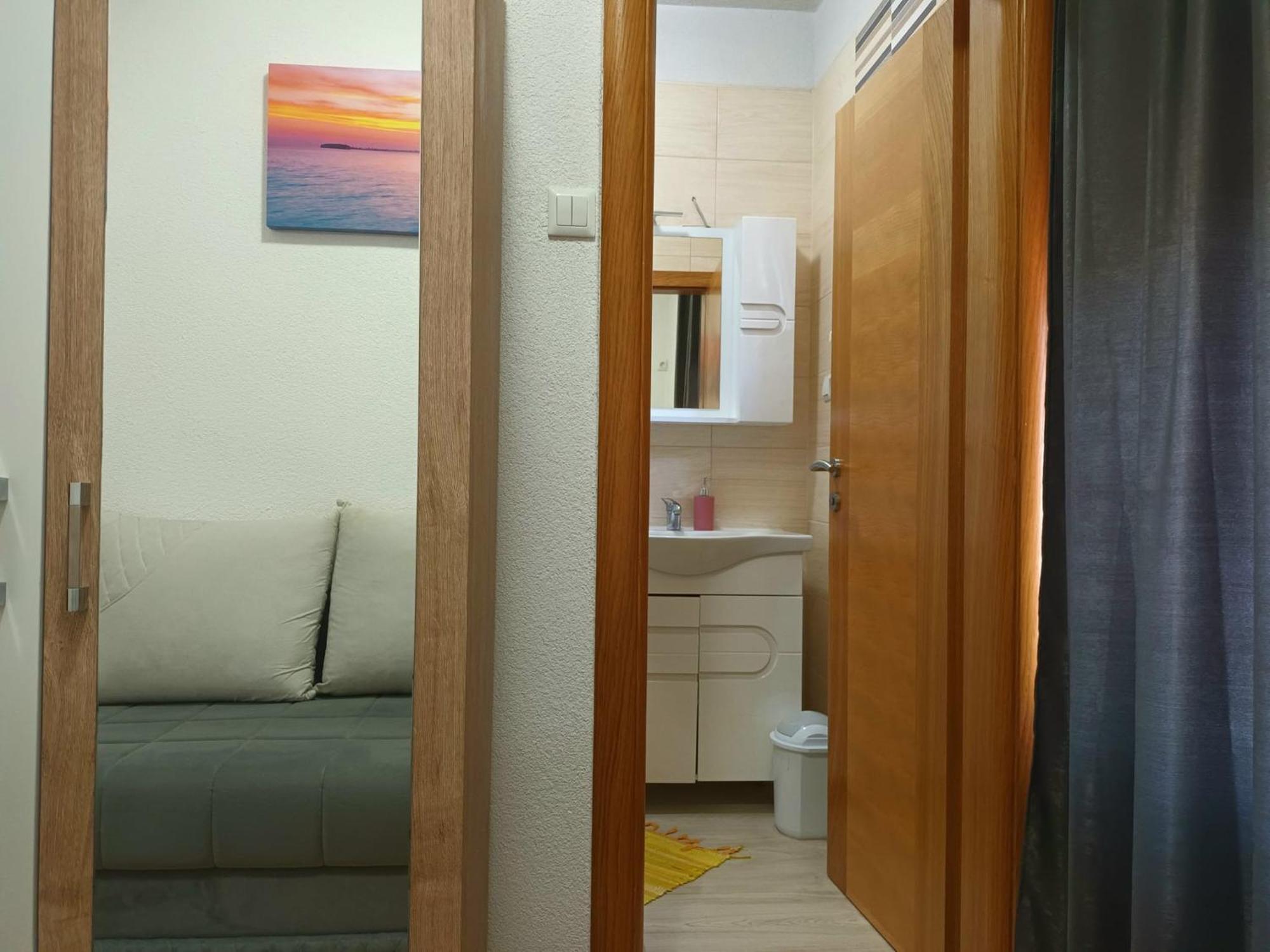 Vacation Home Keskic Velika Gata 外观 照片