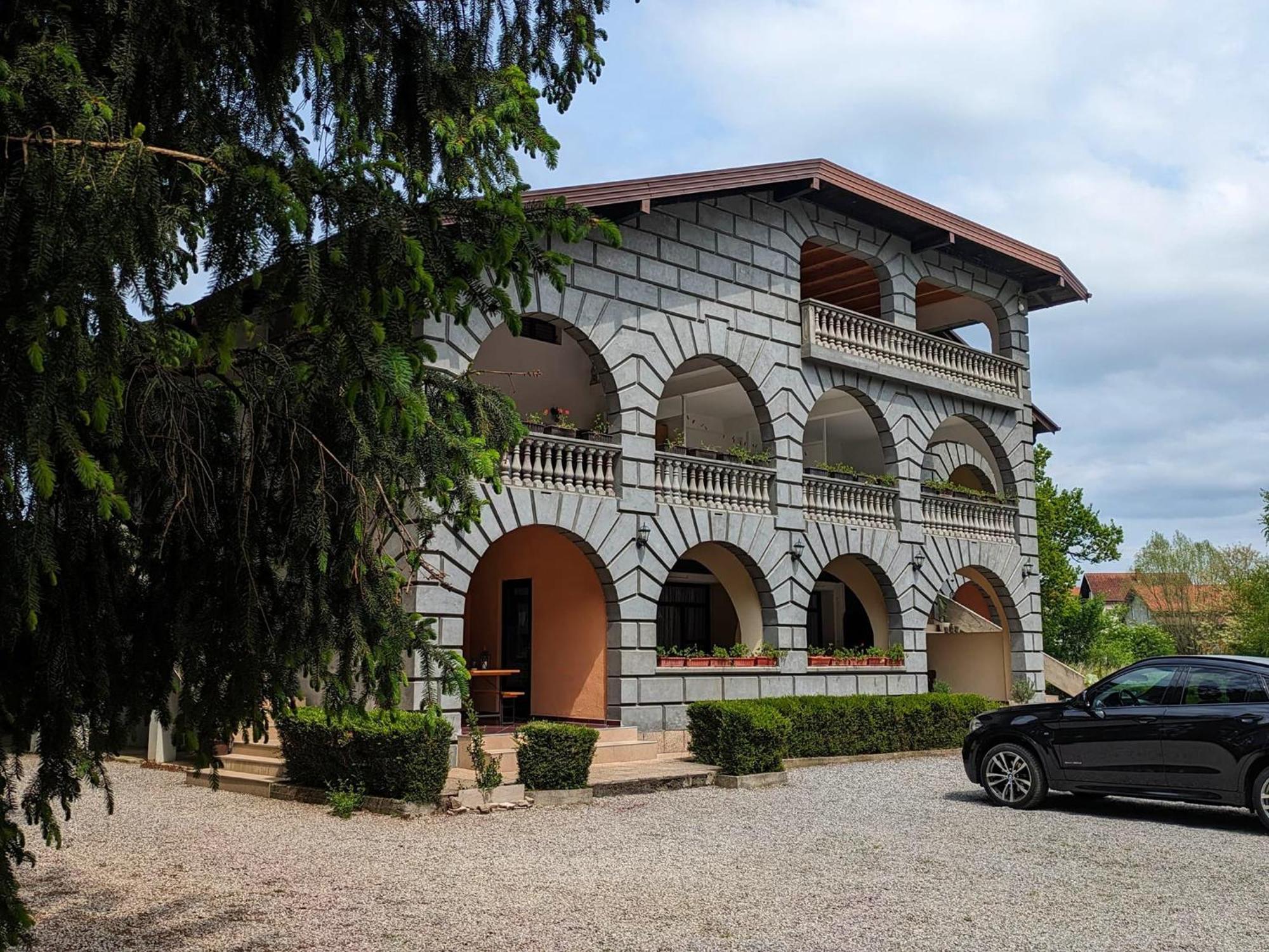 Vacation Home Keskic Velika Gata 外观 照片