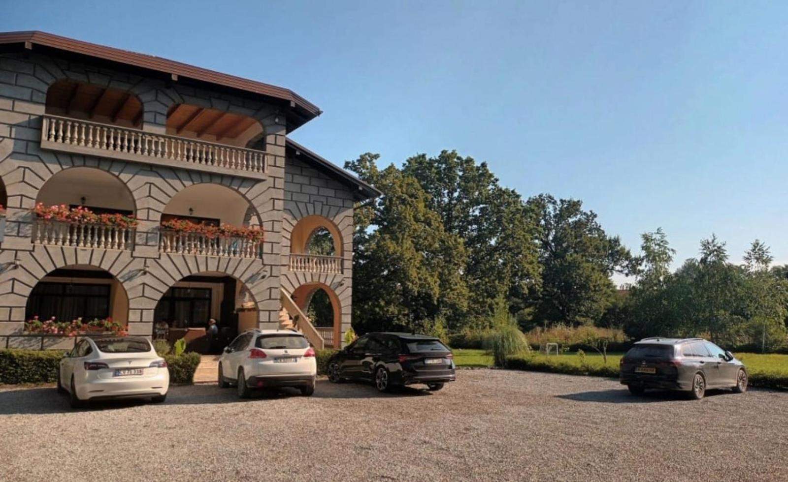 Vacation Home Keskic Velika Gata 外观 照片