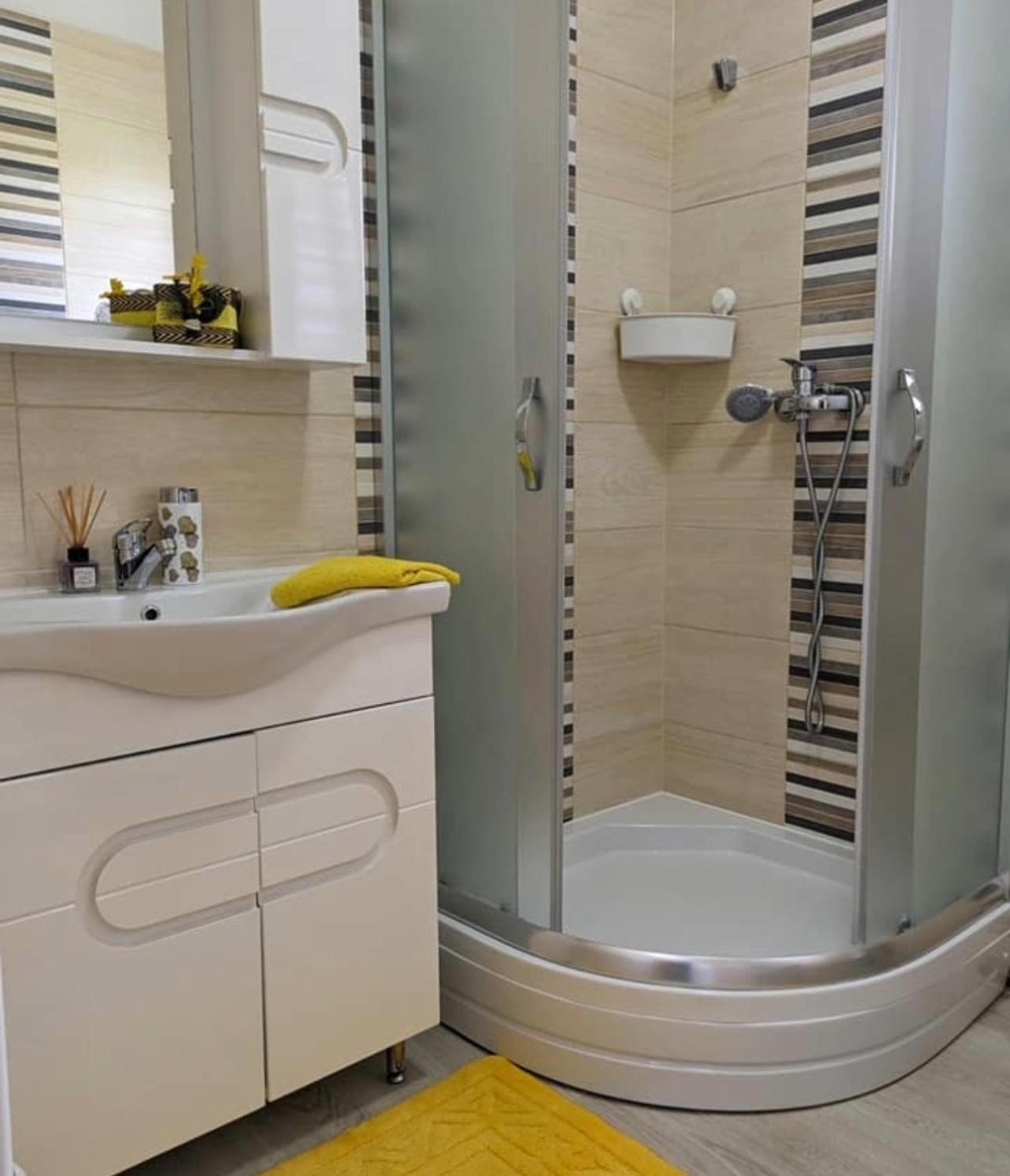 Vacation Home Keskic Velika Gata 外观 照片