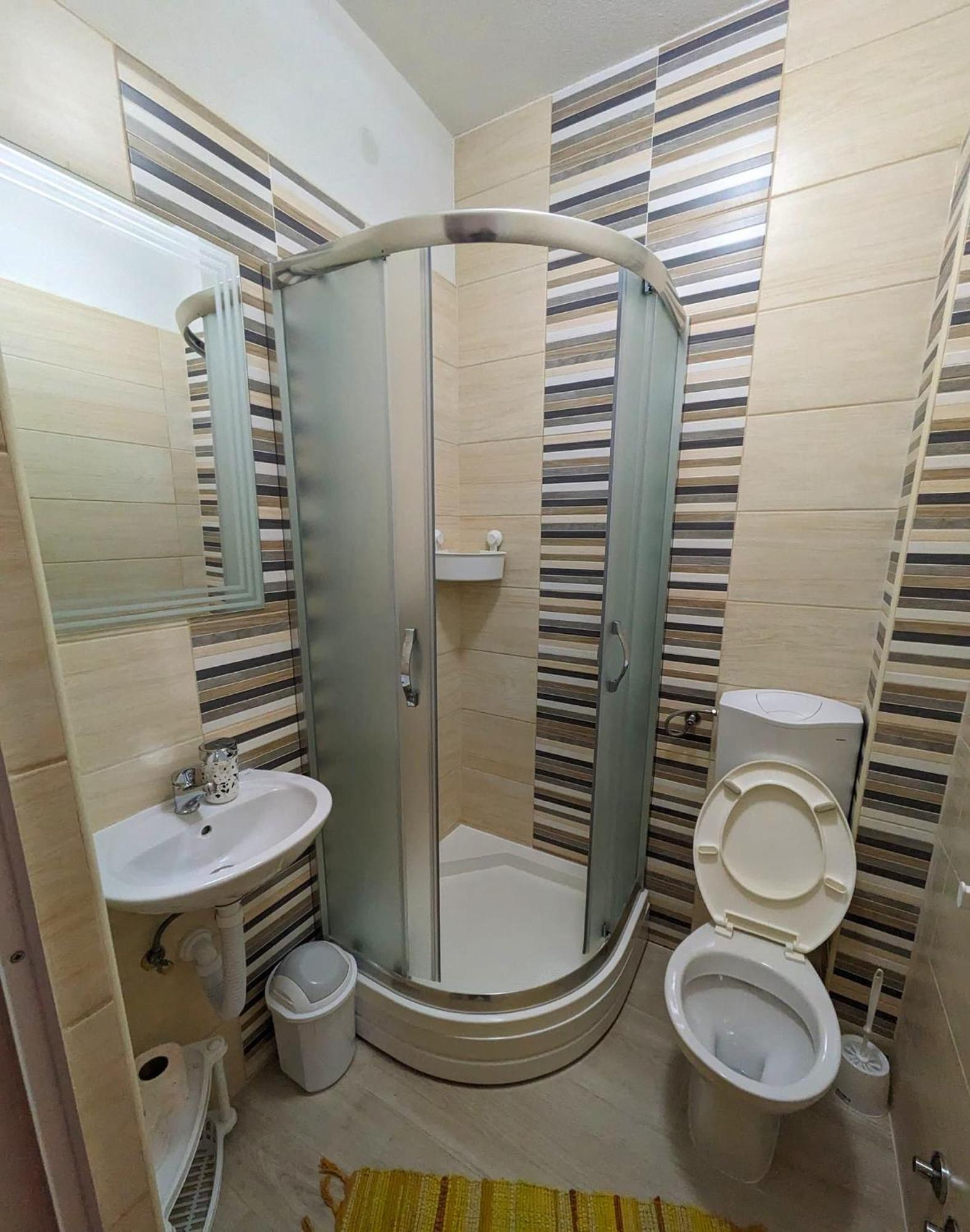 Vacation Home Keskic Velika Gata 外观 照片