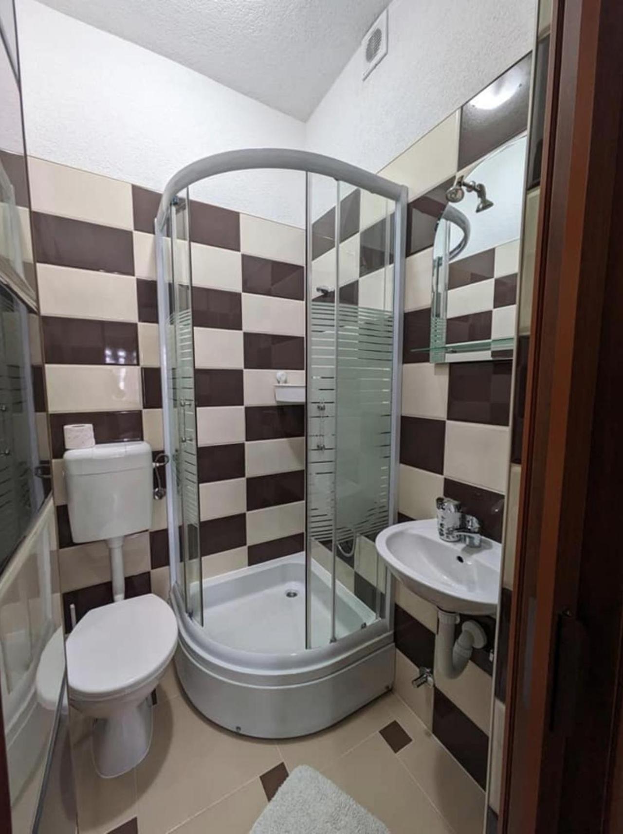 Vacation Home Keskic Velika Gata 外观 照片