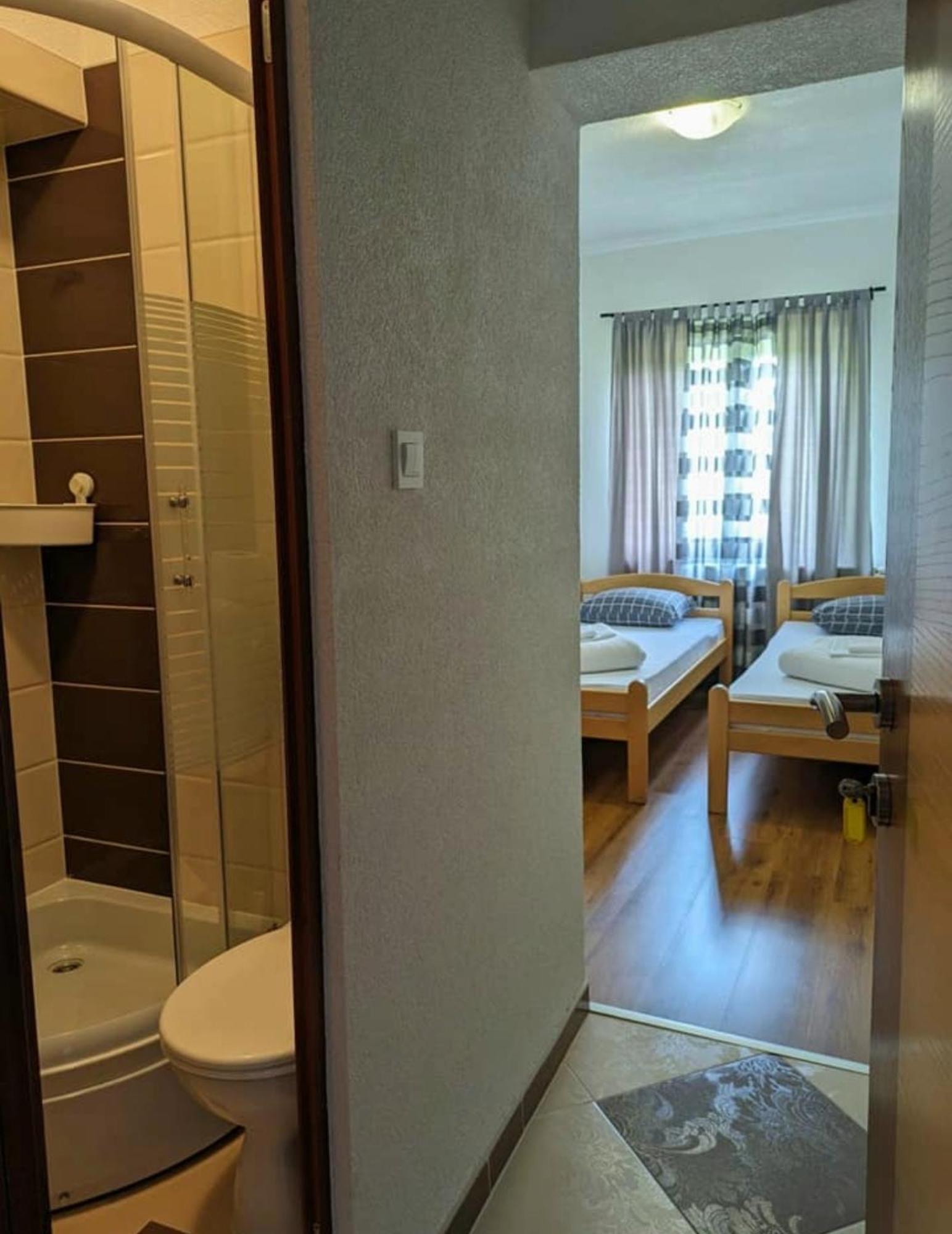 Vacation Home Keskic Velika Gata 外观 照片