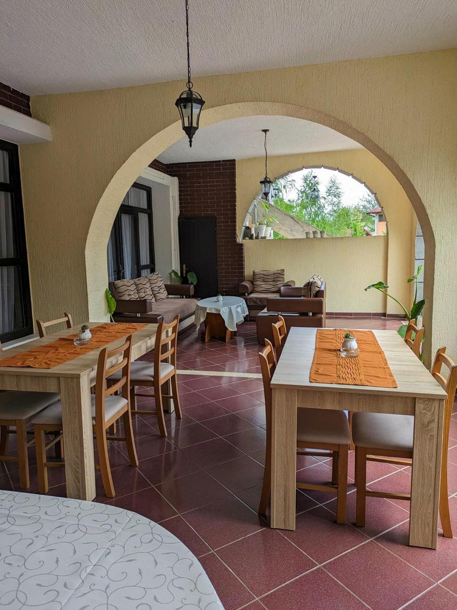 Vacation Home Keskic Velika Gata 外观 照片